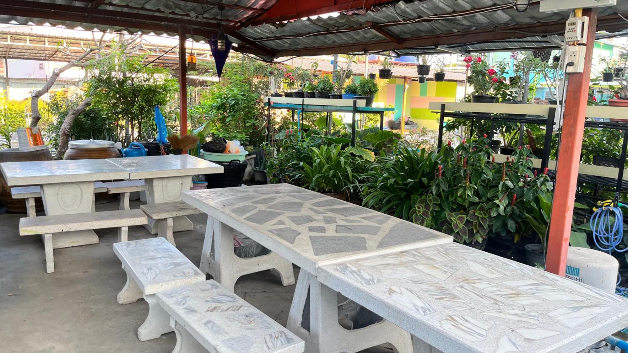 Pa Chalermchai Guesthouse Bangkok Luaran gambar
